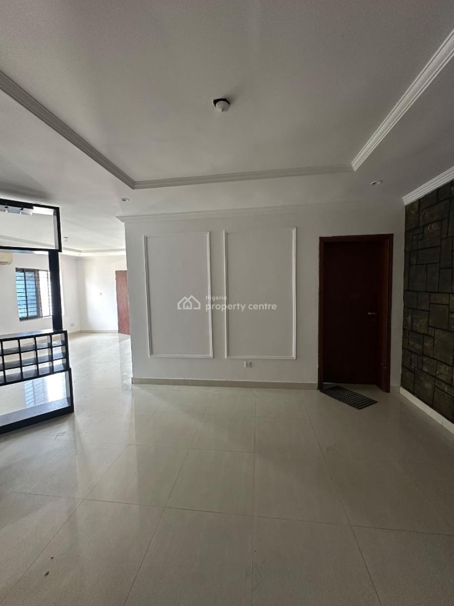 Nice 3 Bedroom Apartment with Bq, Castle and Temple Drive, Lekki Phase 1, Lekki, Lagos, Flat / Apartment for Rent