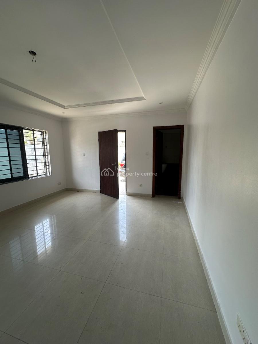 Nice 3 Bedroom Apartment with Bq, Castle and Temple Drive, Lekki Phase 1, Lekki, Lagos, Flat / Apartment for Rent