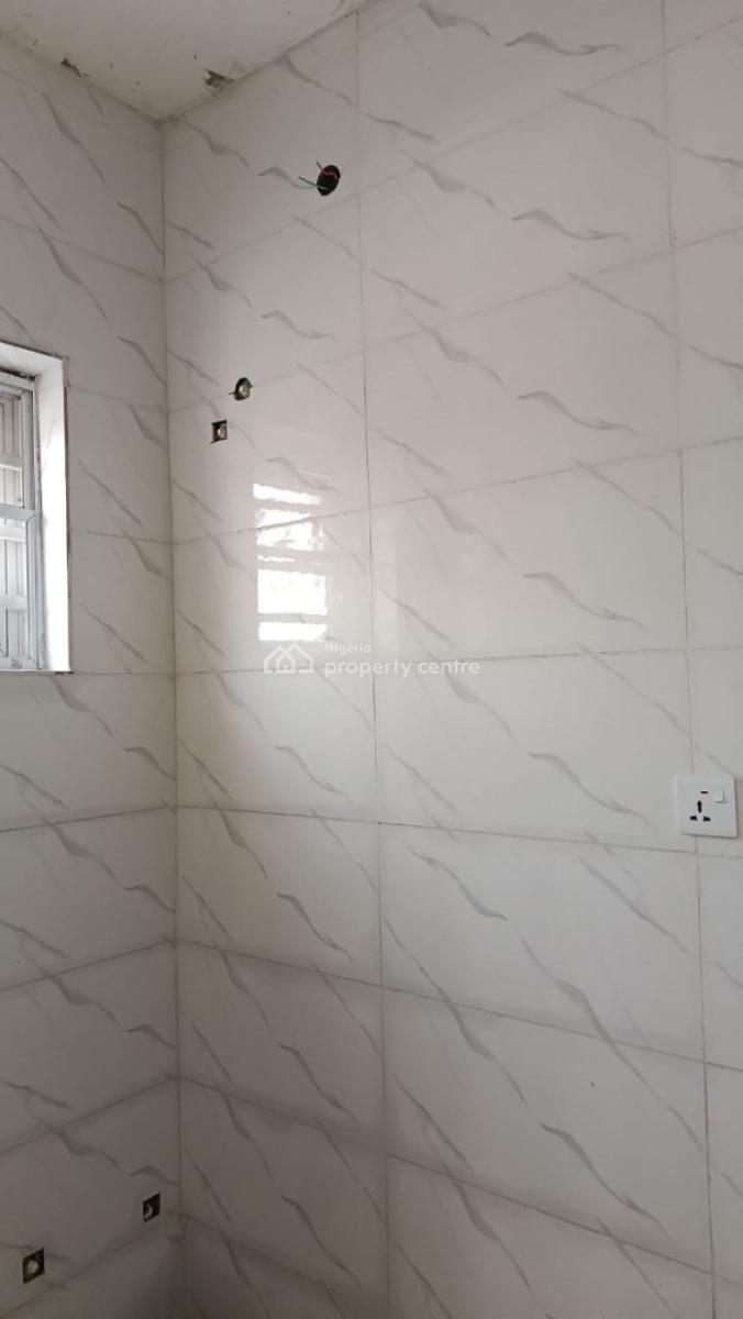 a Spacious 3 Bedroom Apartment, Conservation Road Chevron, Lekki, Lagos, Flat / Apartment for Rent