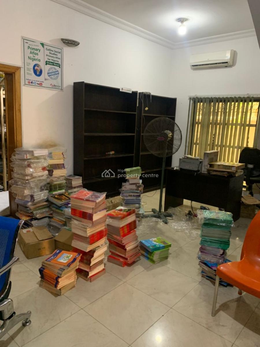 3 Bedroom Apartment  (office Use Only), Lekki Phase 1, Lekki, Lagos, Flat / Apartment for Rent