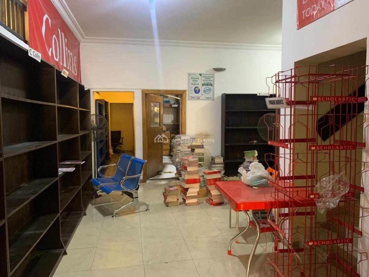 3 Bedroom Apartment  (office Use Only), Lekki Phase 1, Lekki, Lagos, Flat / Apartment for Rent