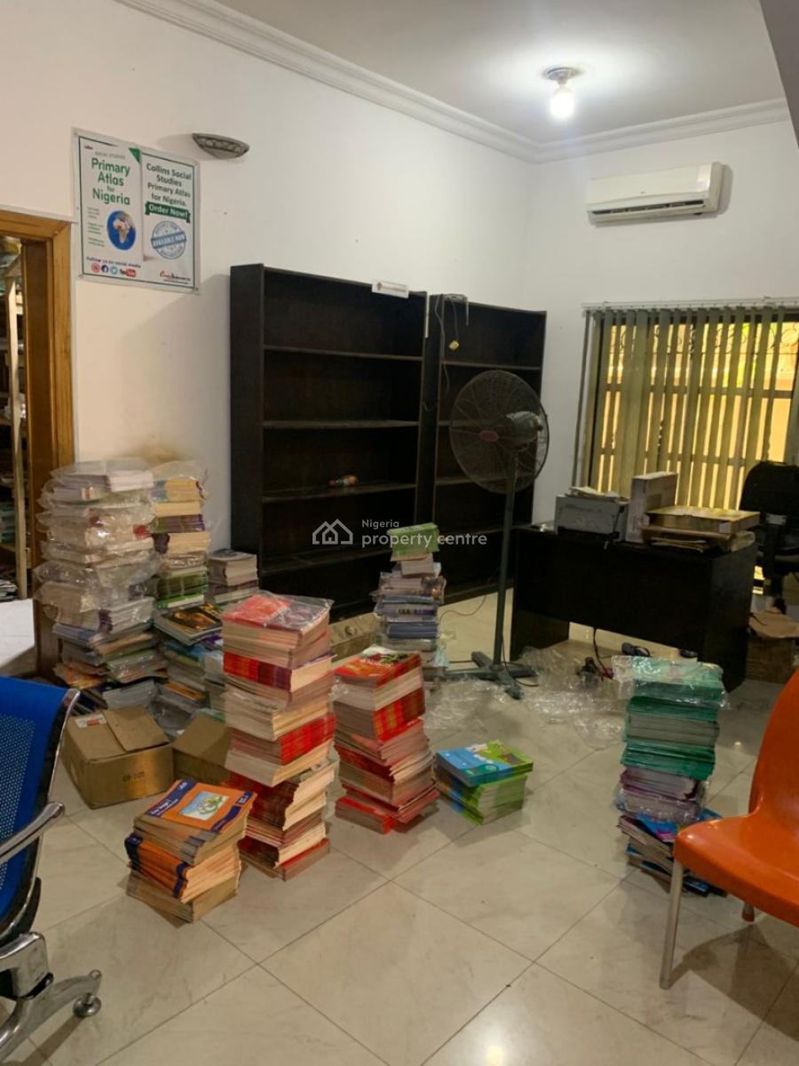 3 Bedroom Apartment  (office Use Only), Lekki Phase 1, Lekki, Lagos, Flat / Apartment for Rent