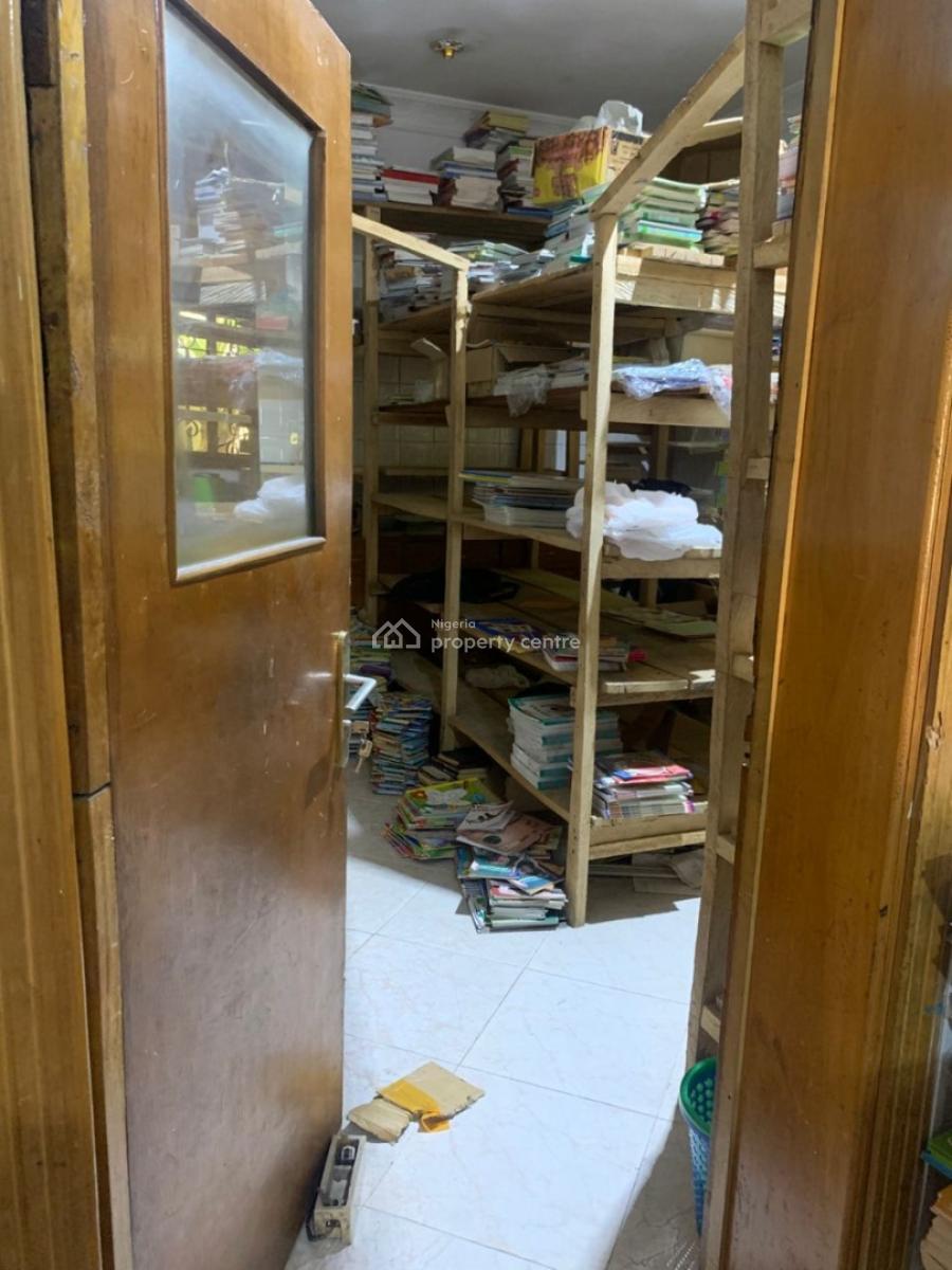 3 Bedroom Apartment  (office Use Only), Lekki Phase 1, Lekki, Lagos, Flat / Apartment for Rent