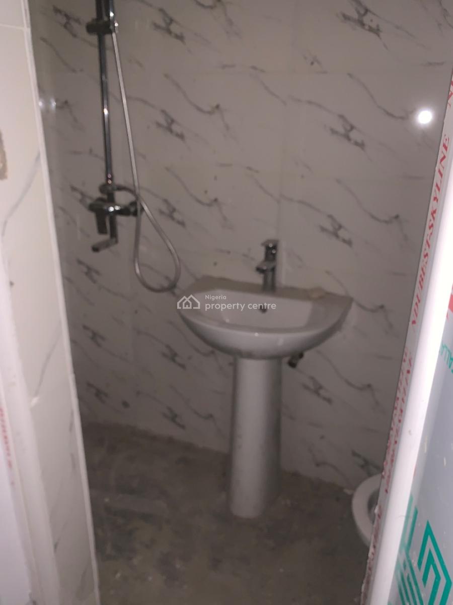 Newly Built 2 Bedroom Apartment All Rooms En-suite with Fitted Kitchen, Bakare Estate, Agungi, Lekki, Lagos, Flat / Apartment for Rent