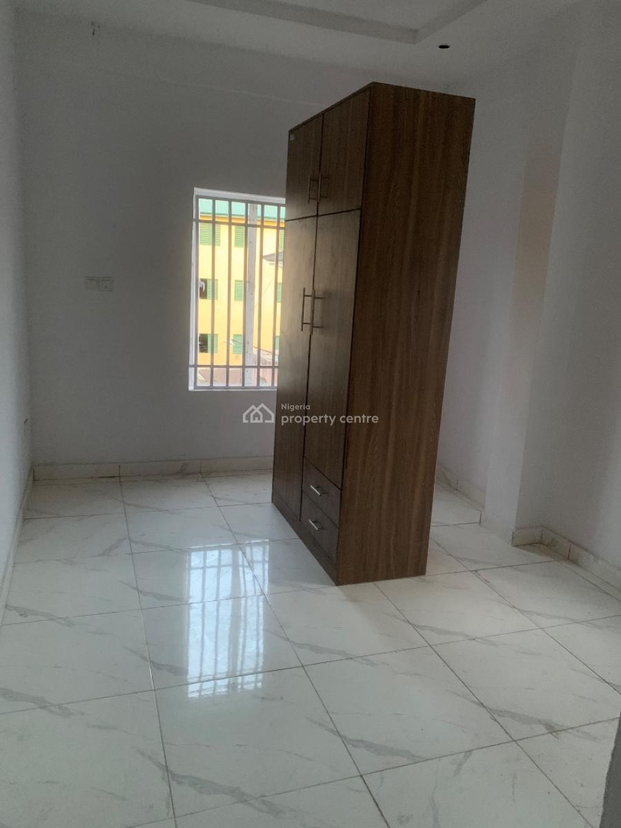 Newly Built 2 Bedroom Apartment All Rooms En-suite with Fitted Kitchen, Bakare Estate, Agungi, Lekki, Lagos, Flat / Apartment for Rent