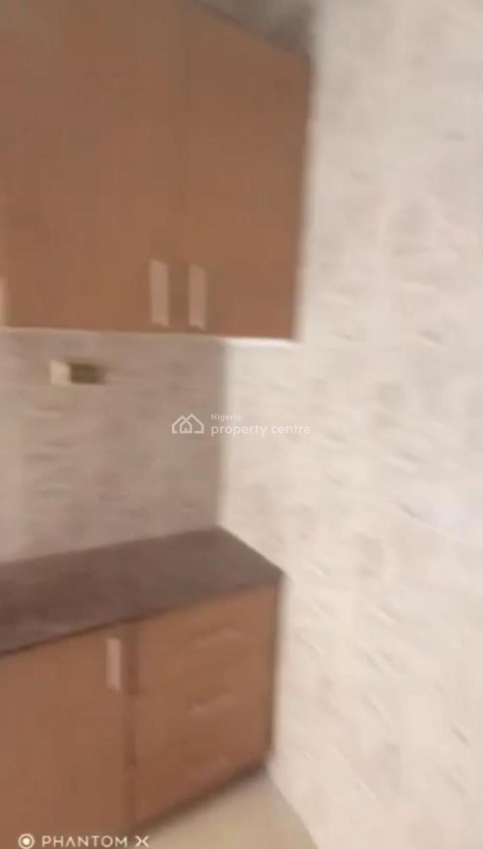 Lovely 3 Bedroom Flat, Bolajide Avenue Sawmill, Gbagada, Lagos, Flat / Apartment for Rent