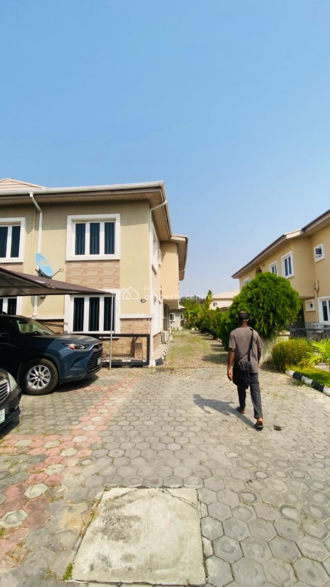 a Spacious Room and Parlor, Emerald Estate, Ilaje, Ajah, Lagos, Mini Flat (room and Parlour) for Rent