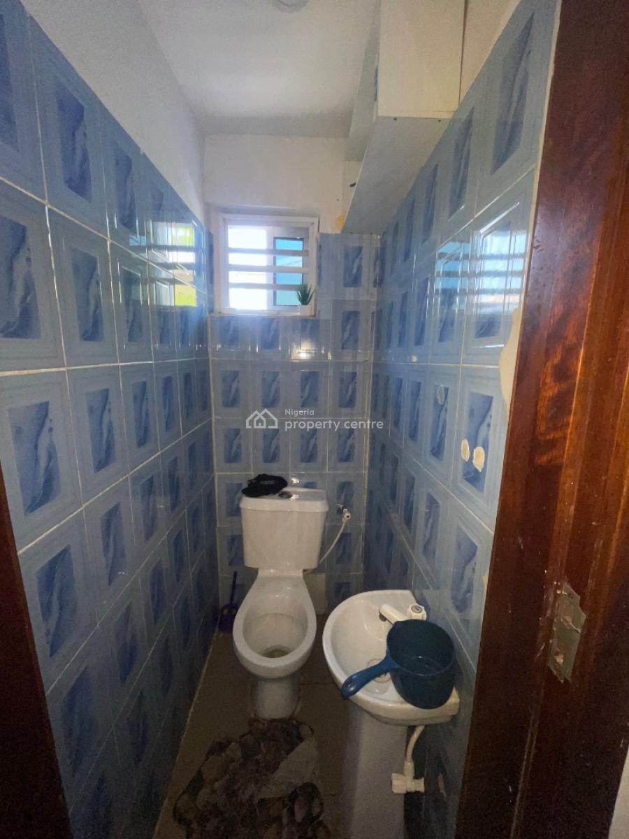 a Spacious Room and Parlor, Emerald Estate, Ilaje, Ajah, Lagos, Mini Flat (room and Parlour) for Rent