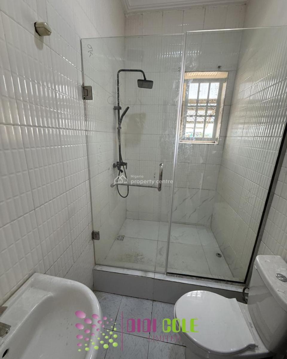 2 Bedroom Flat, Lekki Phase 1, Lekki, Lagos, Flat / Apartment for Rent