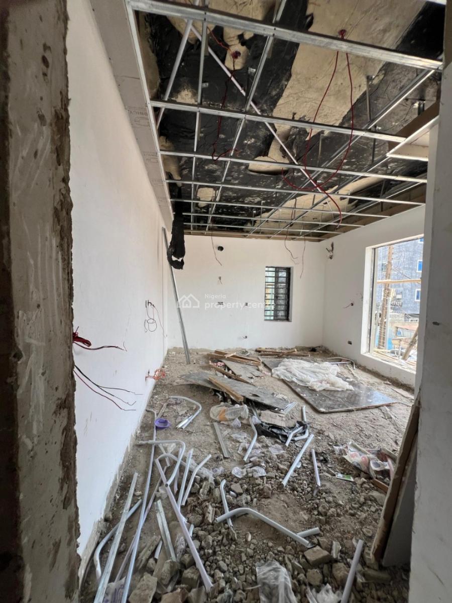 One Bedroom Apartment, Akoka, Yaba, Lagos, Mini Flat (room and Parlour) for Sale