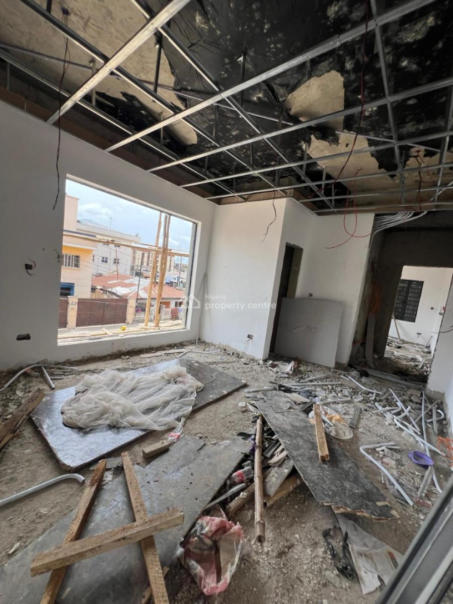 One Bedroom Apartment, Akoka, Yaba, Lagos, Mini Flat (room and Parlour) for Sale