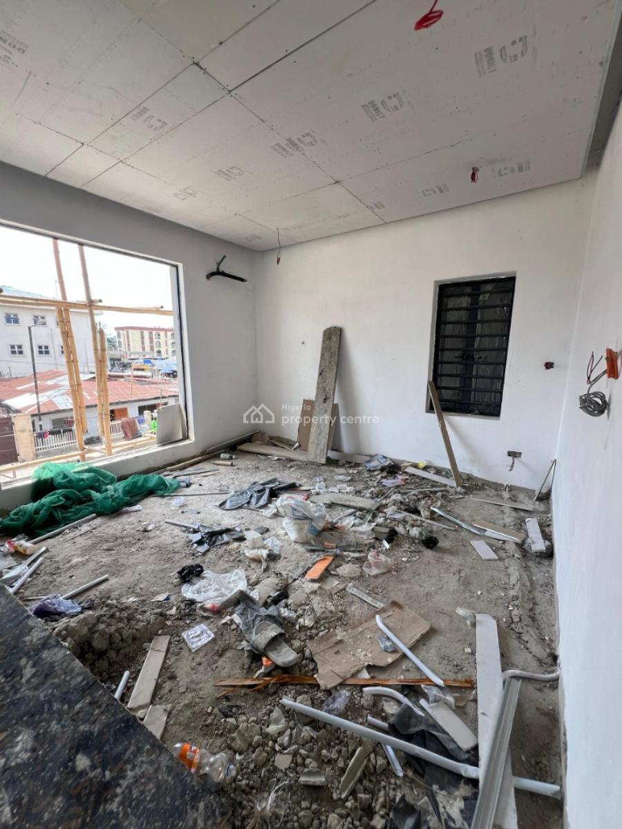 One Bedroom Apartment, Akoka, Yaba, Lagos, Mini Flat (room and Parlour) for Sale