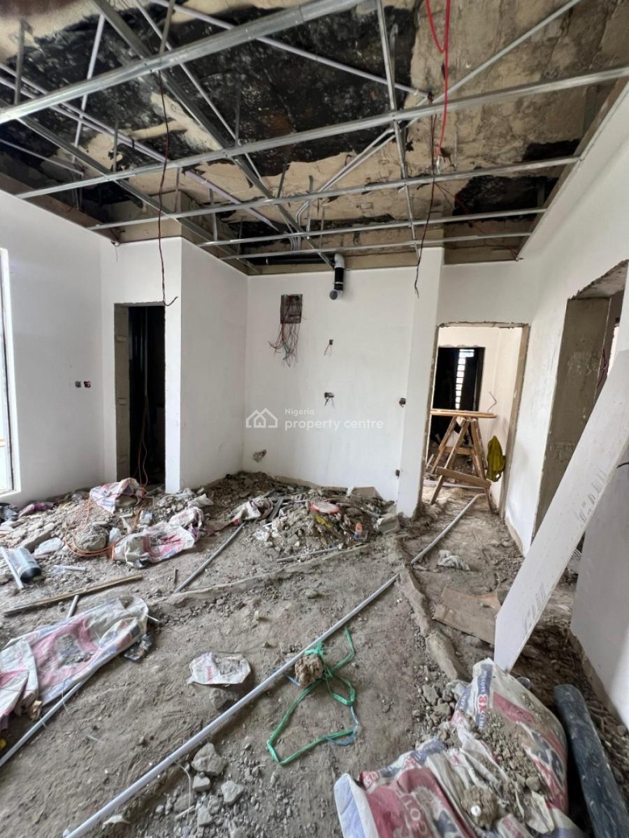 One Bedroom Apartment, Akoka, Yaba, Lagos, Mini Flat (room and Parlour) for Sale