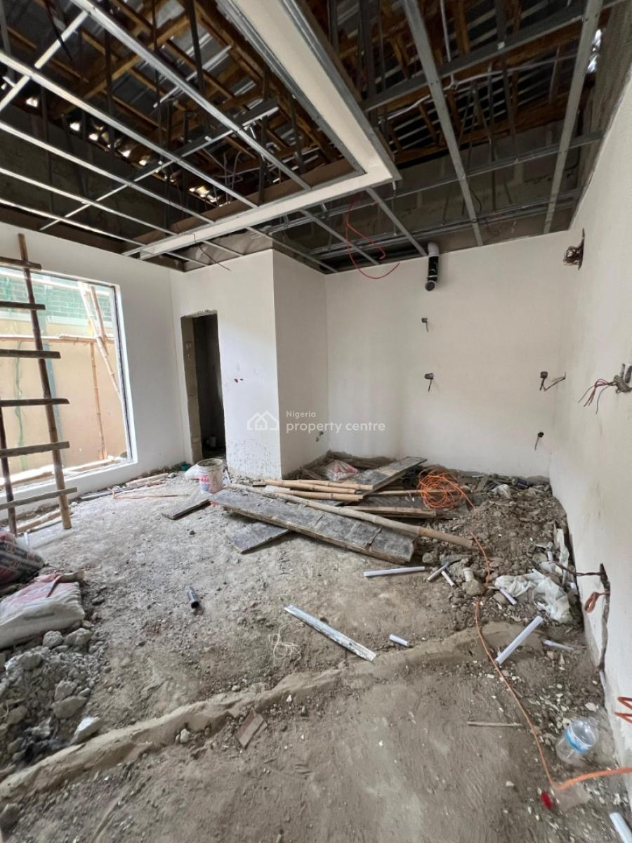 One Bedroom Apartment, Akoka, Yaba, Lagos, Mini Flat (room and Parlour) for Sale