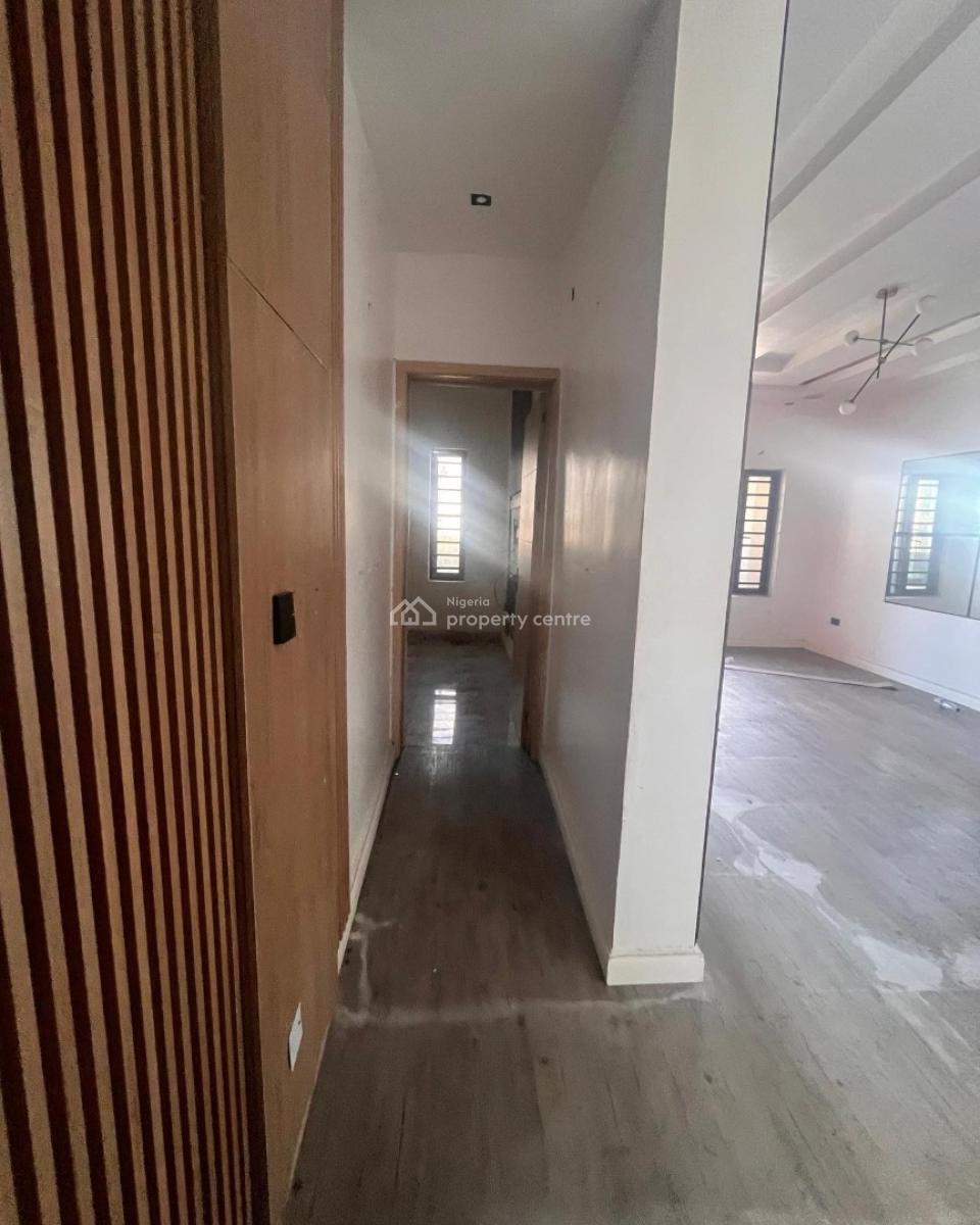 Lovely 2 Bedroom Apartment with Bq, Ikate, Lekki, Lagos, Block of Flats for Sale