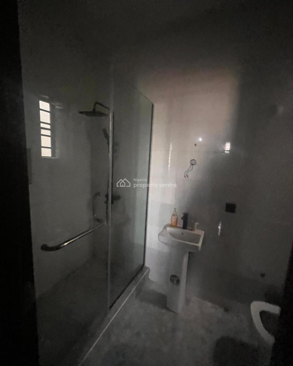 Lovely 2 Bedroom Apartment with Bq, Ikate, Lekki, Lagos, Block of Flats for Sale