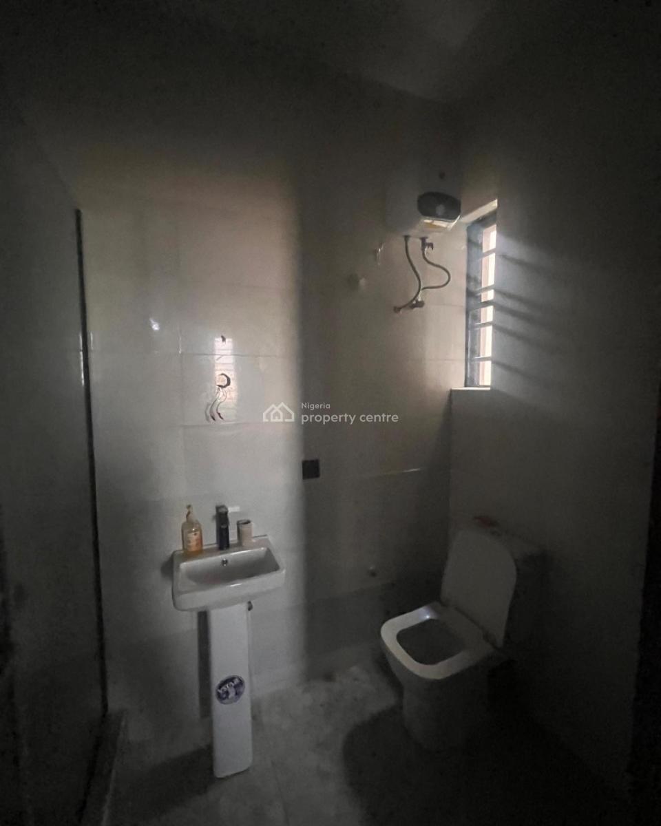 Lovely 2 Bedroom Apartment with Bq, Ikate, Lekki, Lagos, Block of Flats for Sale