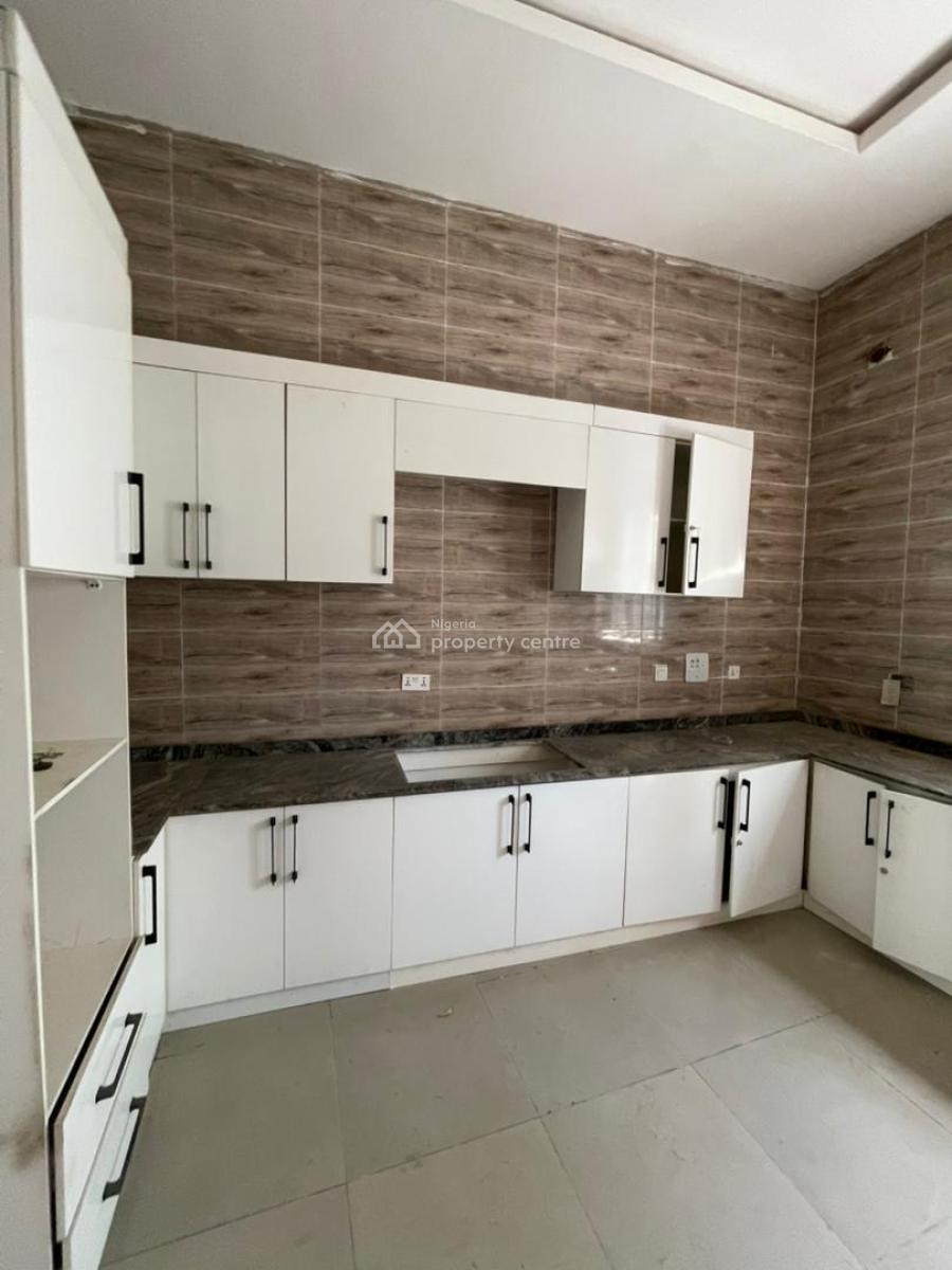 Highly Spacious Newly Renovated 4 Bedroom Terrace Duplex with a Bq, Vgc, Lekki, Lagos, Terraced Duplex for Rent