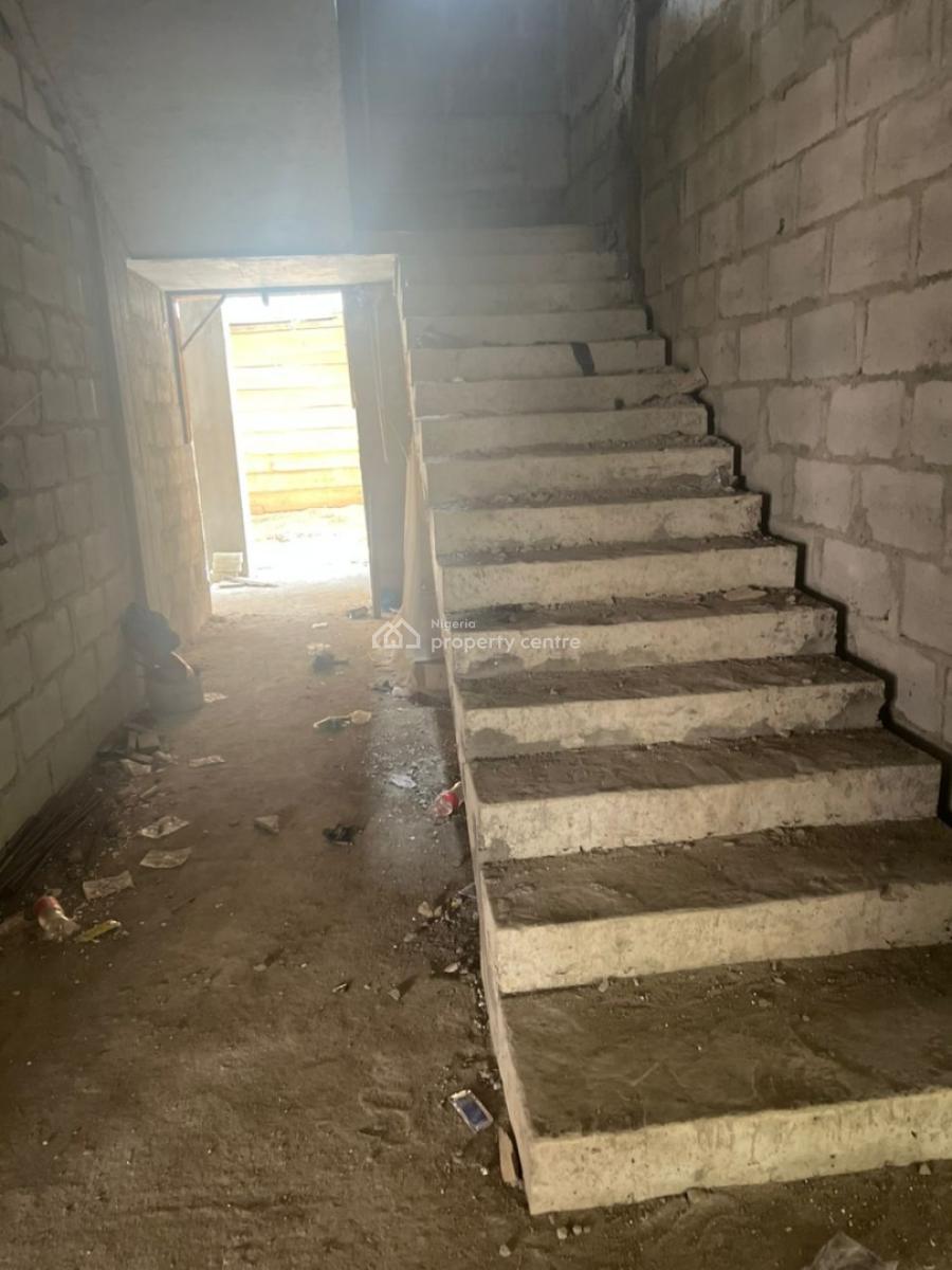 4-bedroom Maisonette, Onike, Yaba, Lagos, House for Sale