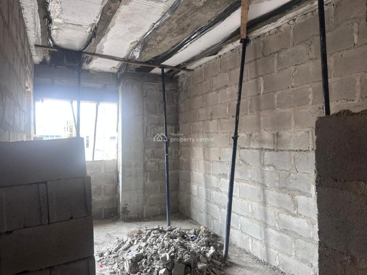 4-bedroom Maisonette, Onike, Yaba, Lagos, House for Sale