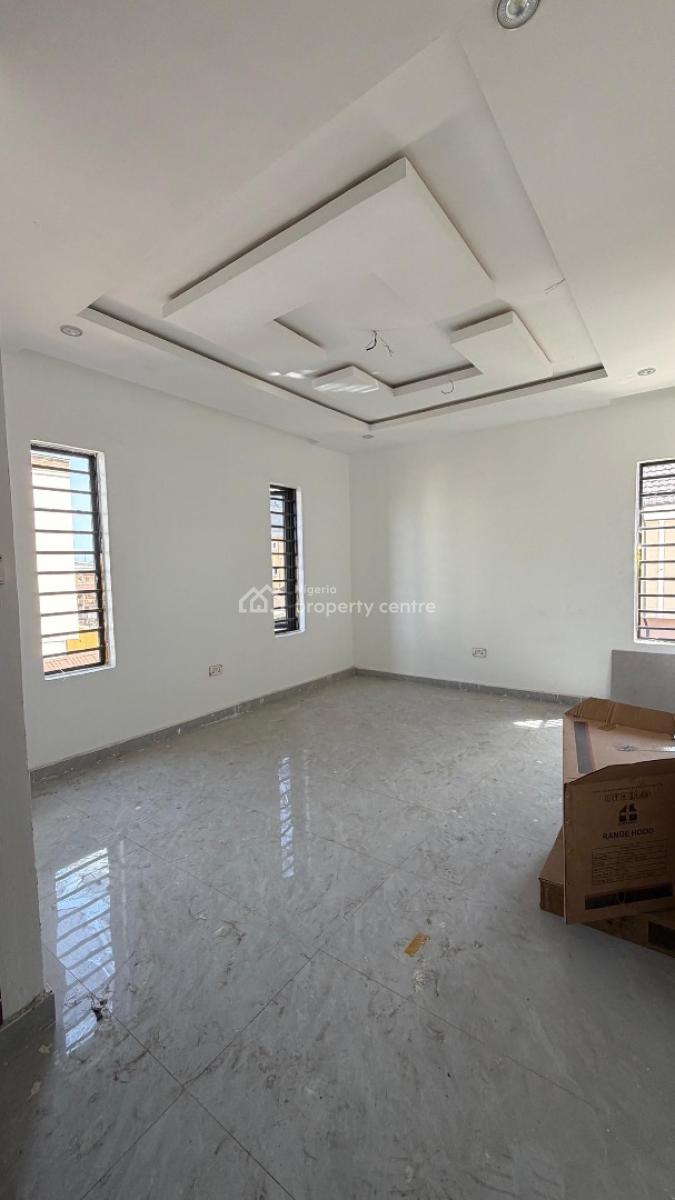 Newly Built 2 Bedroom Apartment, Surulere, Lagos, Flat / Apartment for Sale