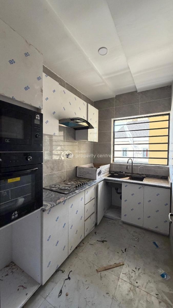 Newly Built 2 Bedroom Apartment, Surulere, Lagos, Flat / Apartment for Sale