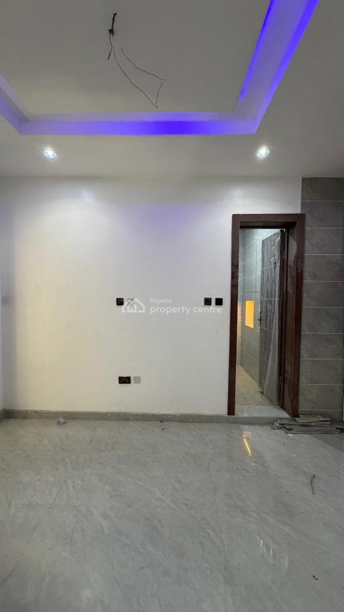 Newly Built 2 Bedroom Apartment, Surulere, Lagos, Flat / Apartment for Sale