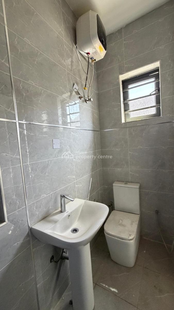 Newly Built 2 Bedroom Apartment, Surulere, Lagos, Flat / Apartment for Sale