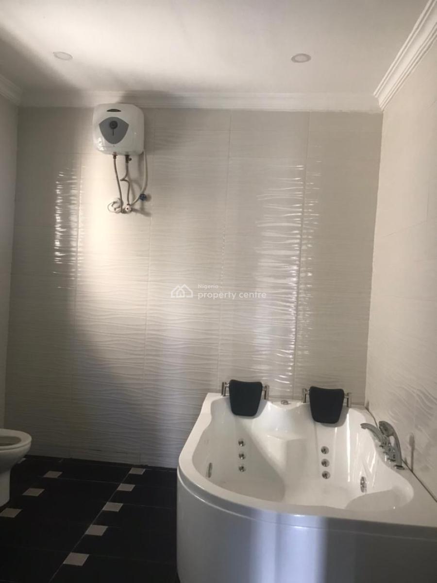 a Well Maintained 6 Bedroom Detached Duplex with Bq, Ikota, Lekki, Lagos, Detached Duplex for Rent