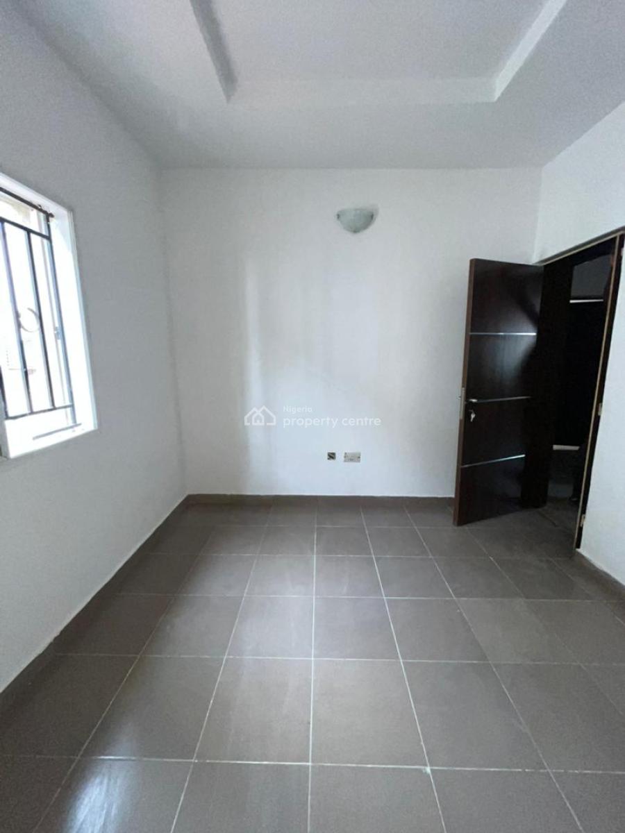 Sharp 2 Bedroom Apartment, Ilaje, Ajah, Lagos, Flat / Apartment for Rent