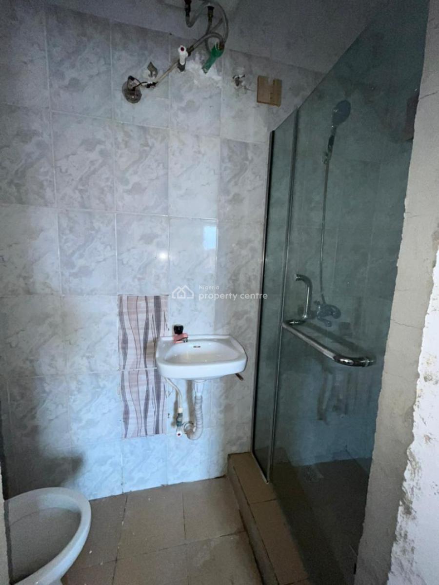 Sharp 2 Bedroom Apartment, Ilaje, Ajah, Lagos, Flat / Apartment for Rent