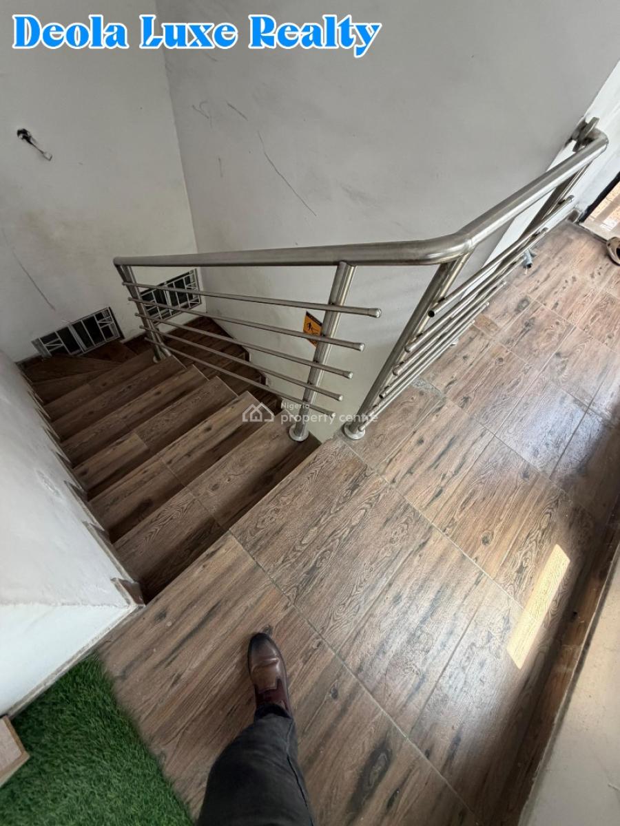 a Nice and Spacious 2 Bedrooms Apartment, Lekki Phase 1, Lekki, Lagos, Flat / Apartment for Rent