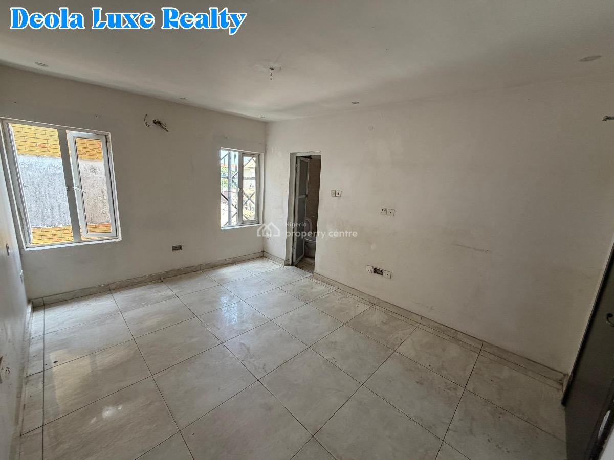 a Nice and Spacious 2 Bedrooms Apartment, Lekki Phase 1, Lekki, Lagos, Flat / Apartment for Rent