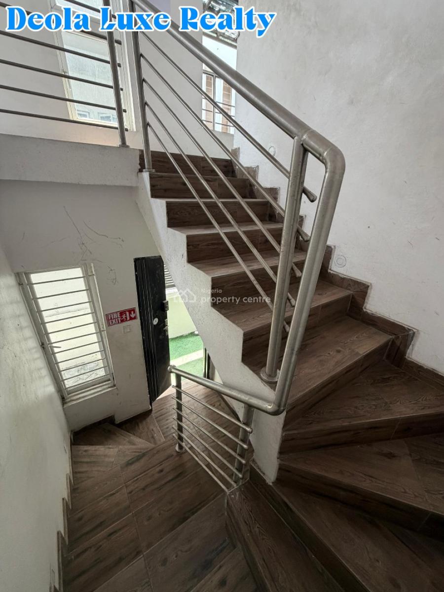 a Nice and Spacious 2 Bedrooms Apartment, Lekki Phase 1, Lekki, Lagos, Flat / Apartment for Rent
