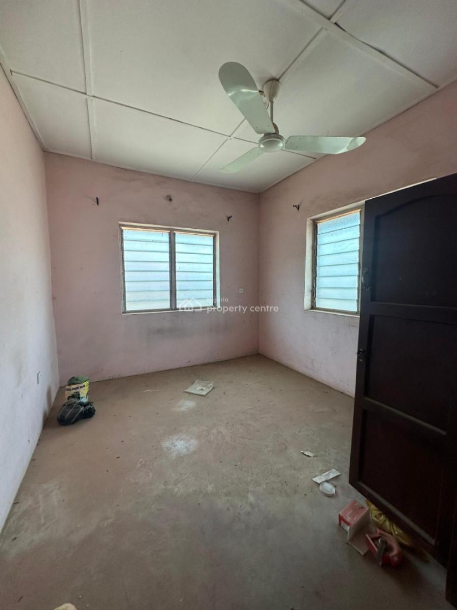 Twin Flat of 3 Bedroom Each on 554sqm of Land, Elewuro, Akobo, Ibadan, Oyo, Block of Flats for Sale