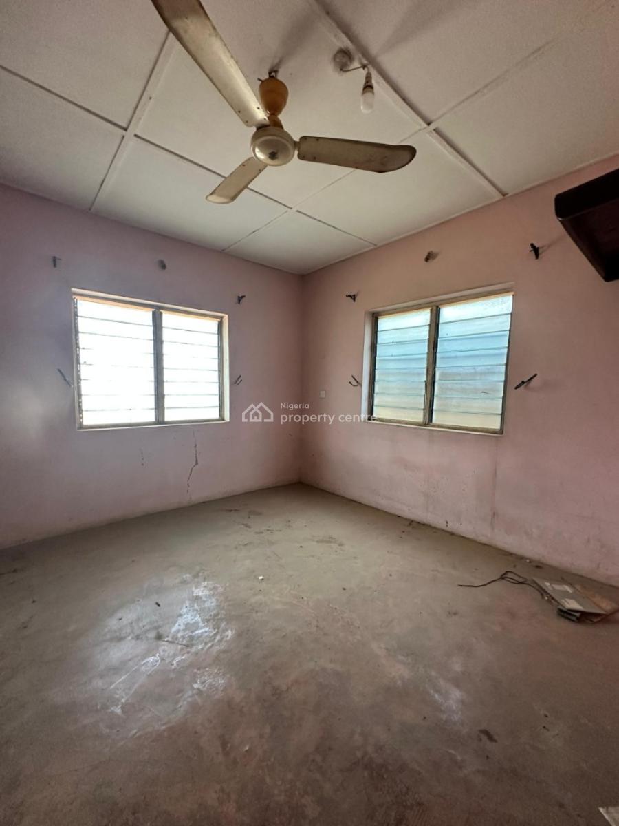 Twin Flat of 3 Bedroom Each on 554sqm of Land, Elewuro, Akobo, Ibadan, Oyo, Block of Flats for Sale