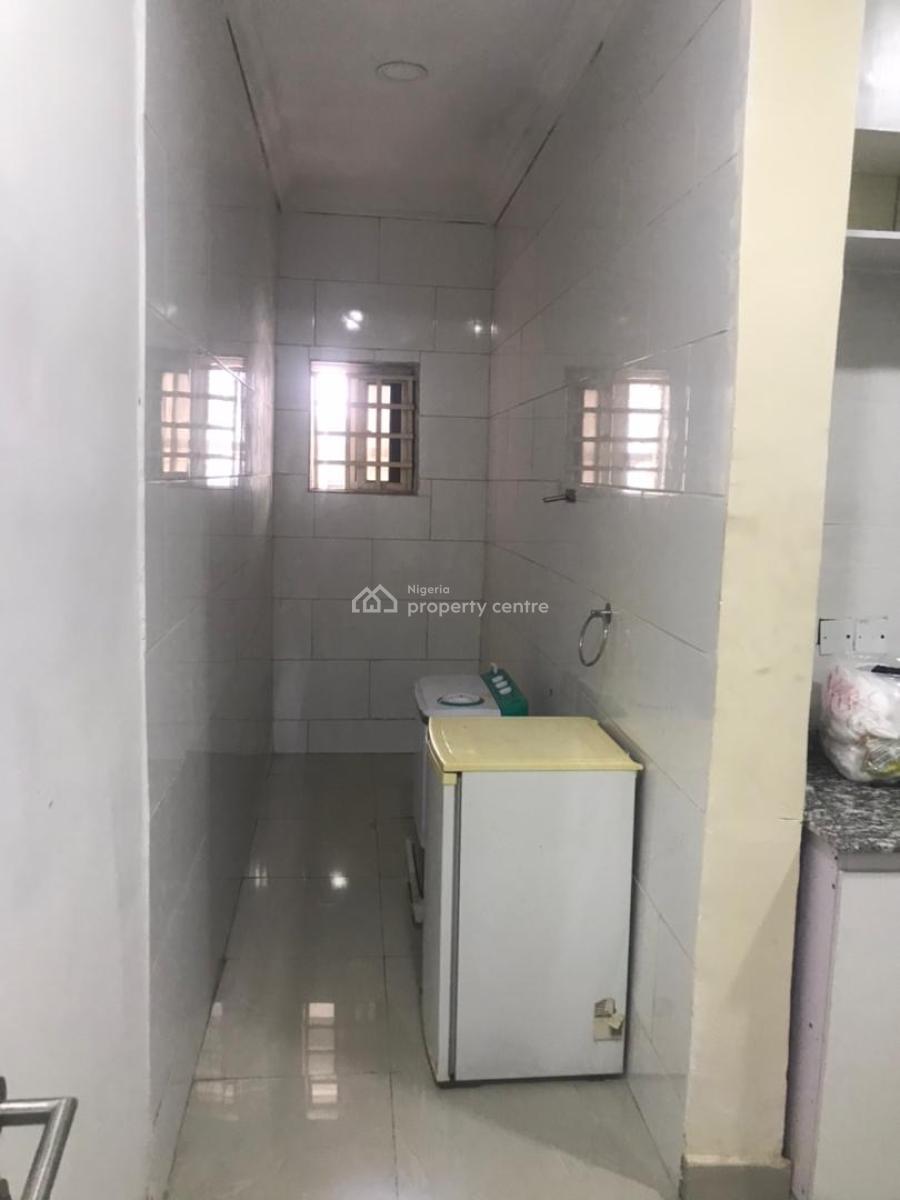 a Well Maintained Semi-furnished 1 Bedroom Apartment, Lekki Phase 1, Lekki, Lagos, Mini Flat (room and Parlour) for Rent