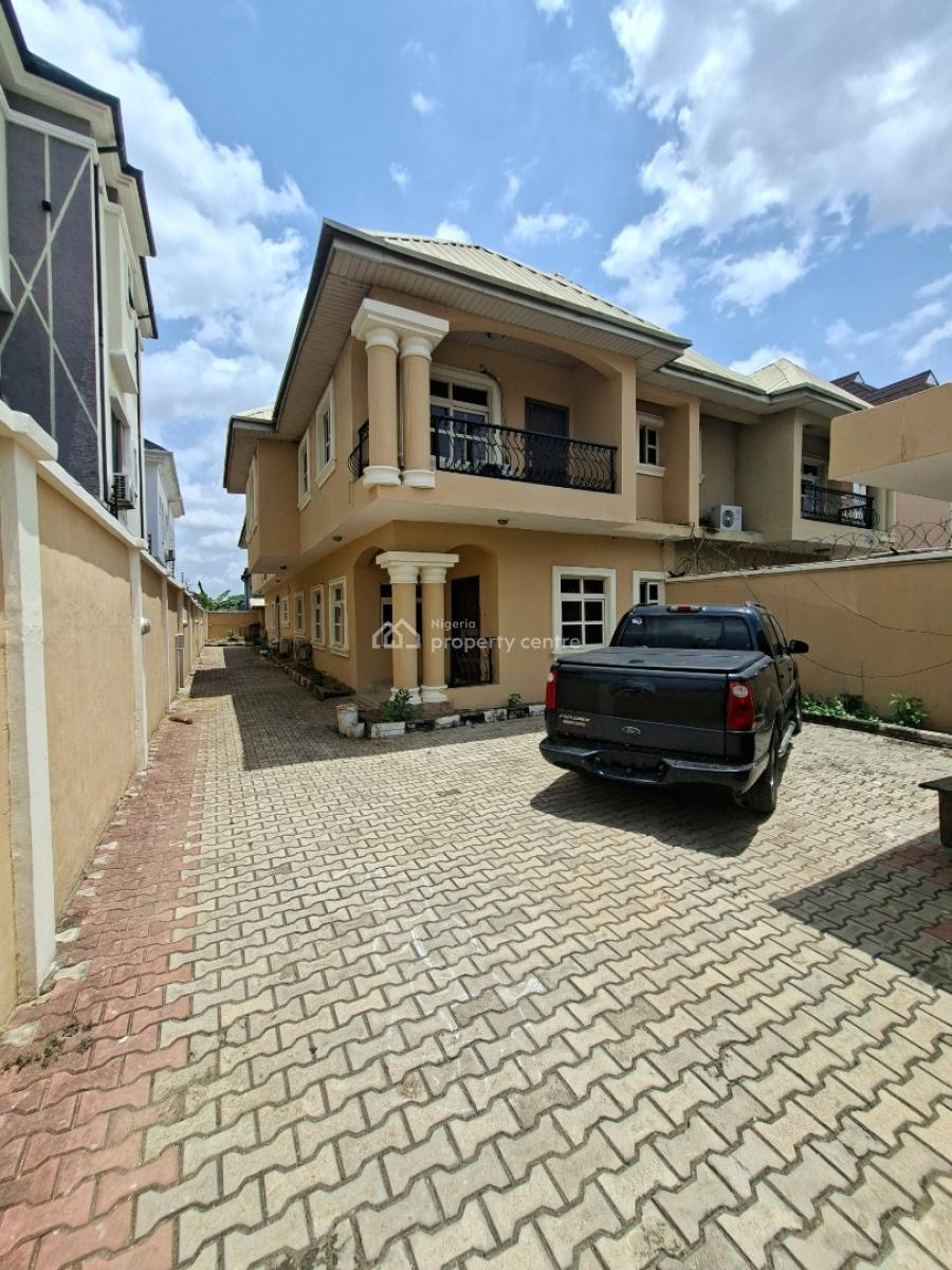 Semi-detached 5 Bedroom Duplex with Bq, Adigun Avenue, Gra Phase 1, Magodo, Lagos, Semi-detached Duplex for Sale