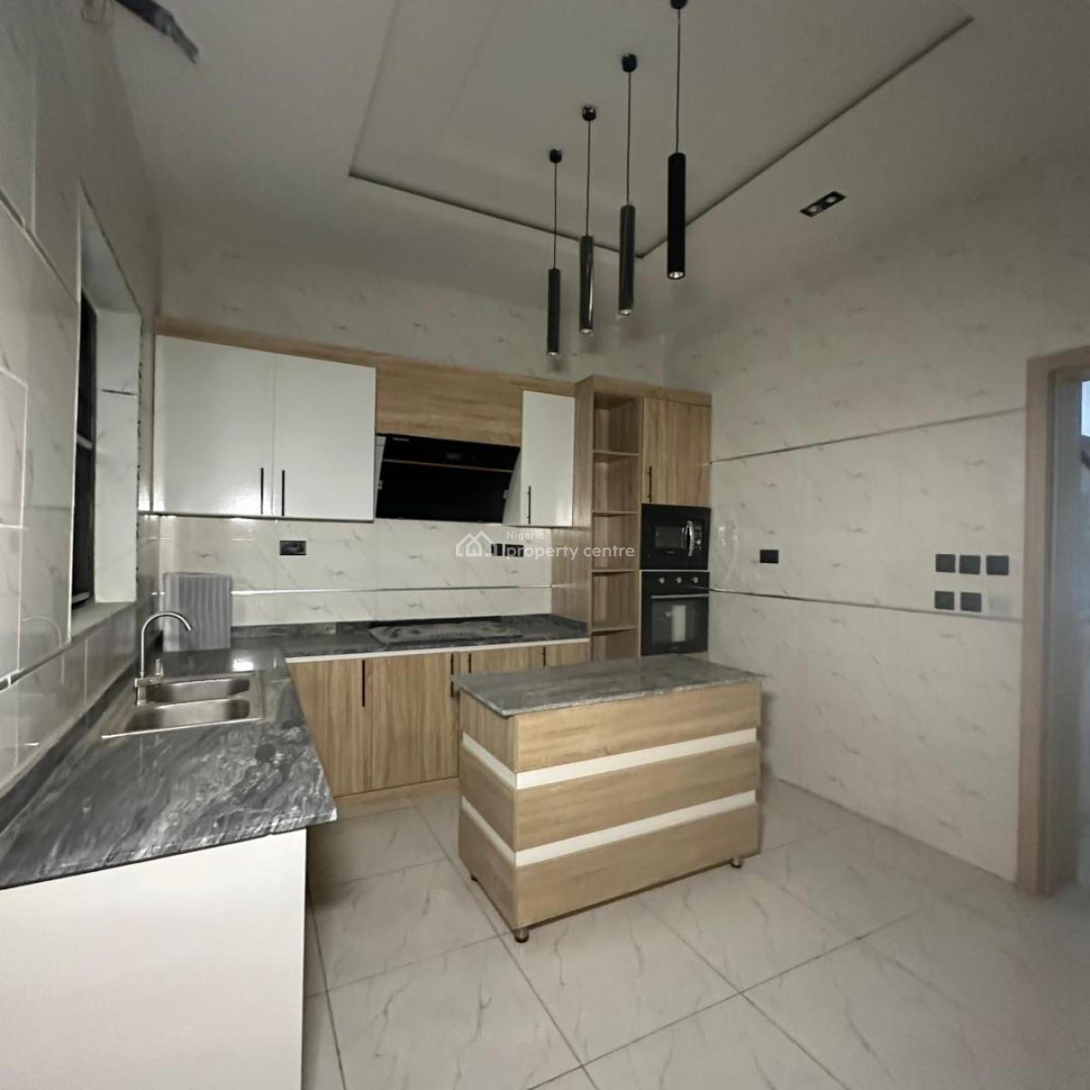 Stunning 4 Bedroom  Detached with Bq, Lekki, Lekki, Lagos, Detached Duplex for Sale