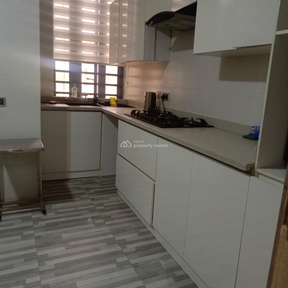 2 Bedroom, Off Ilasan, Ikate Elegushi, Lekki, Lagos, Flat / Apartment for Rent