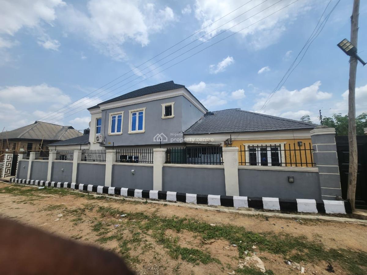 4 Bedroom with Bq and Penthouse, Maberi Idi Ishin Off Ajinde Akala Express Oluyole Extension, Ibadan, Oyo, Detached Bungalow for Sale