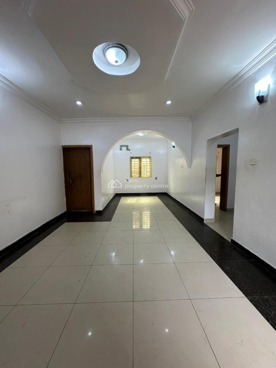Well Maintained 2 Bedroom Apartment, Orchids, Lekki, Lagos, Flat / Apartment for Rent