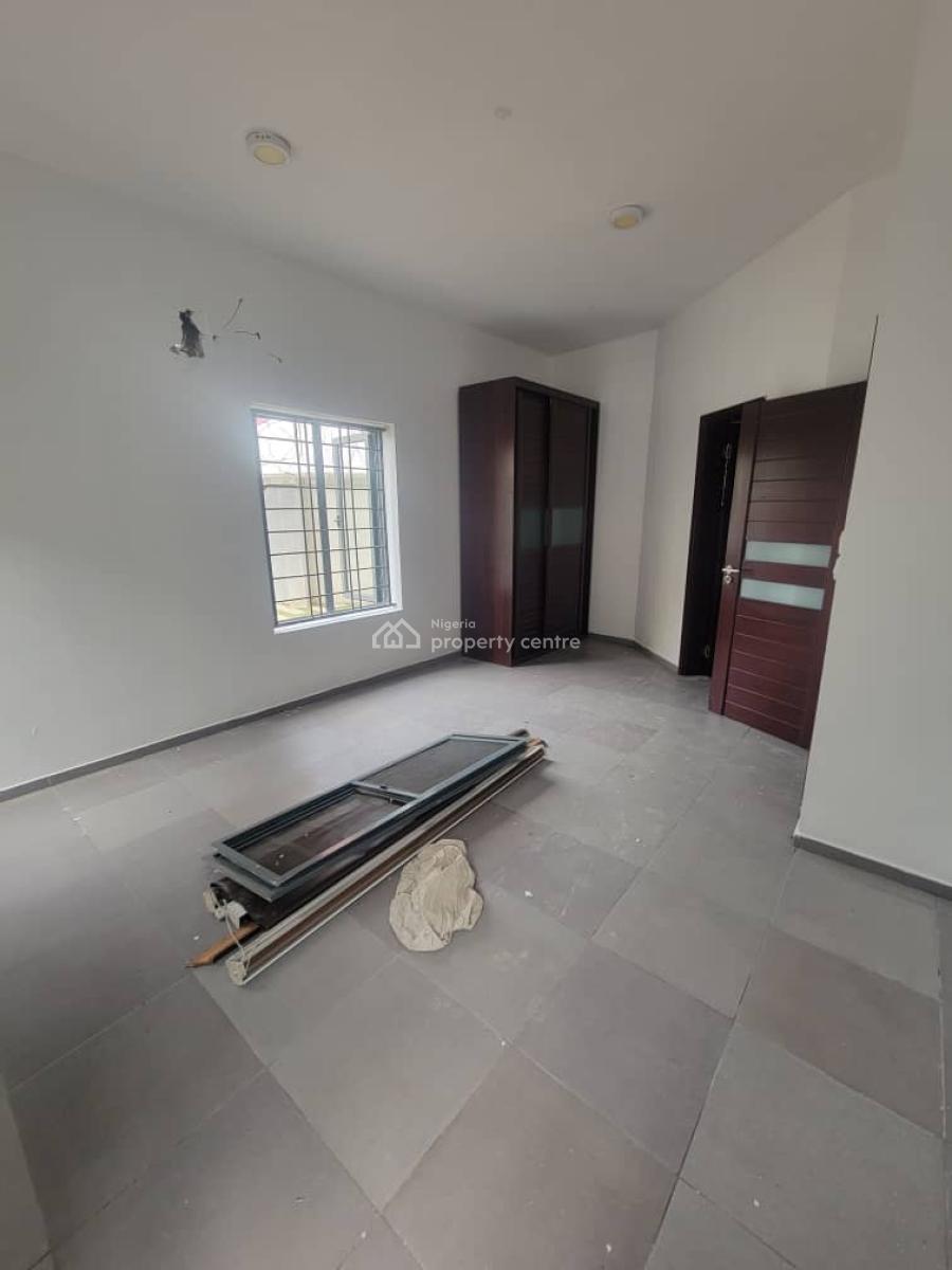 One (1bedroom) Apartment with Swimming Pool,24hrs Light,etc, Victoria Island (vi), Lagos, Mini Flat (room and Parlour) for Rent