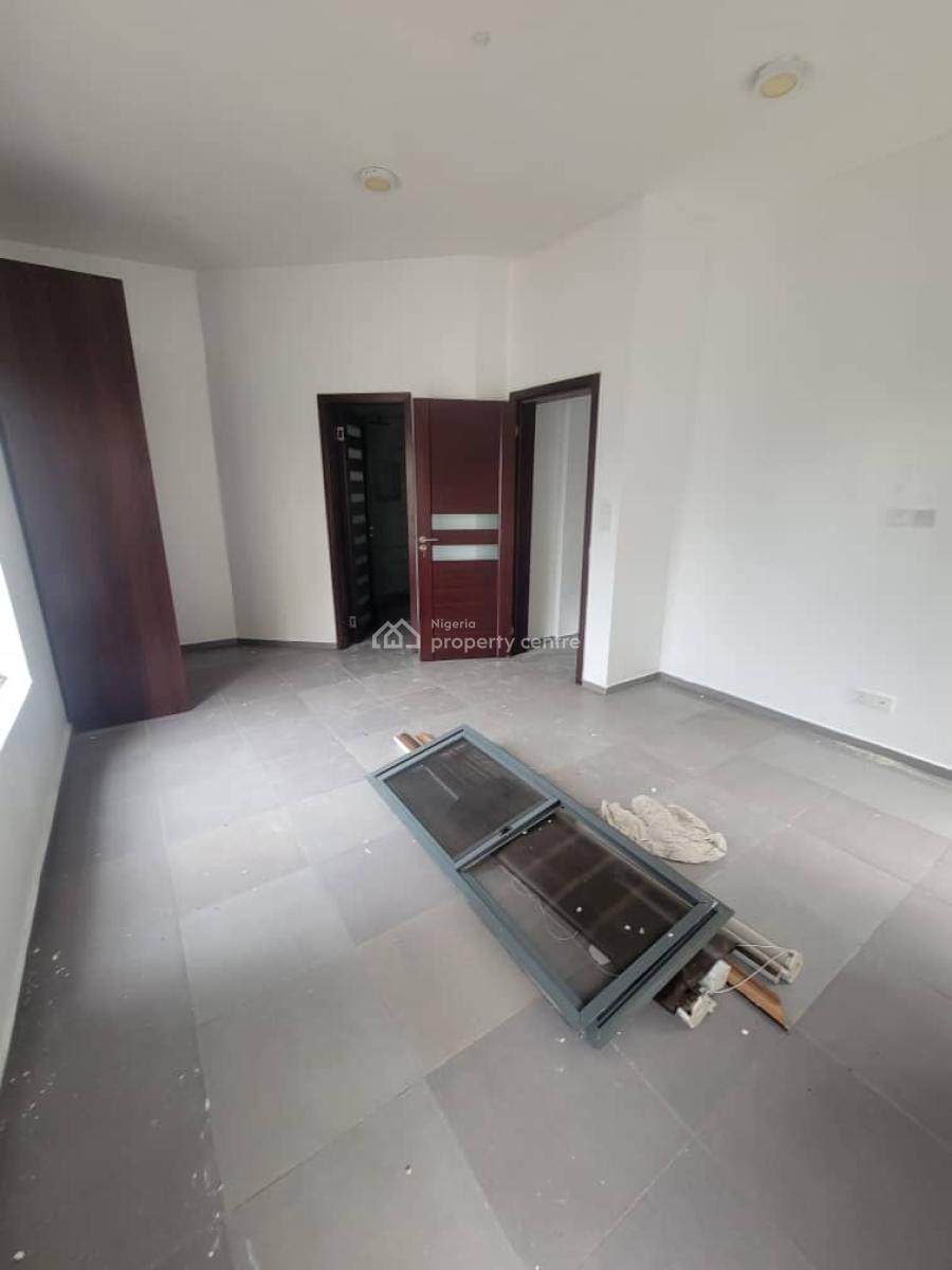 One (1bedroom) Apartment with Swimming Pool,24hrs Light,etc, Victoria Island (vi), Lagos, Mini Flat (room and Parlour) for Rent