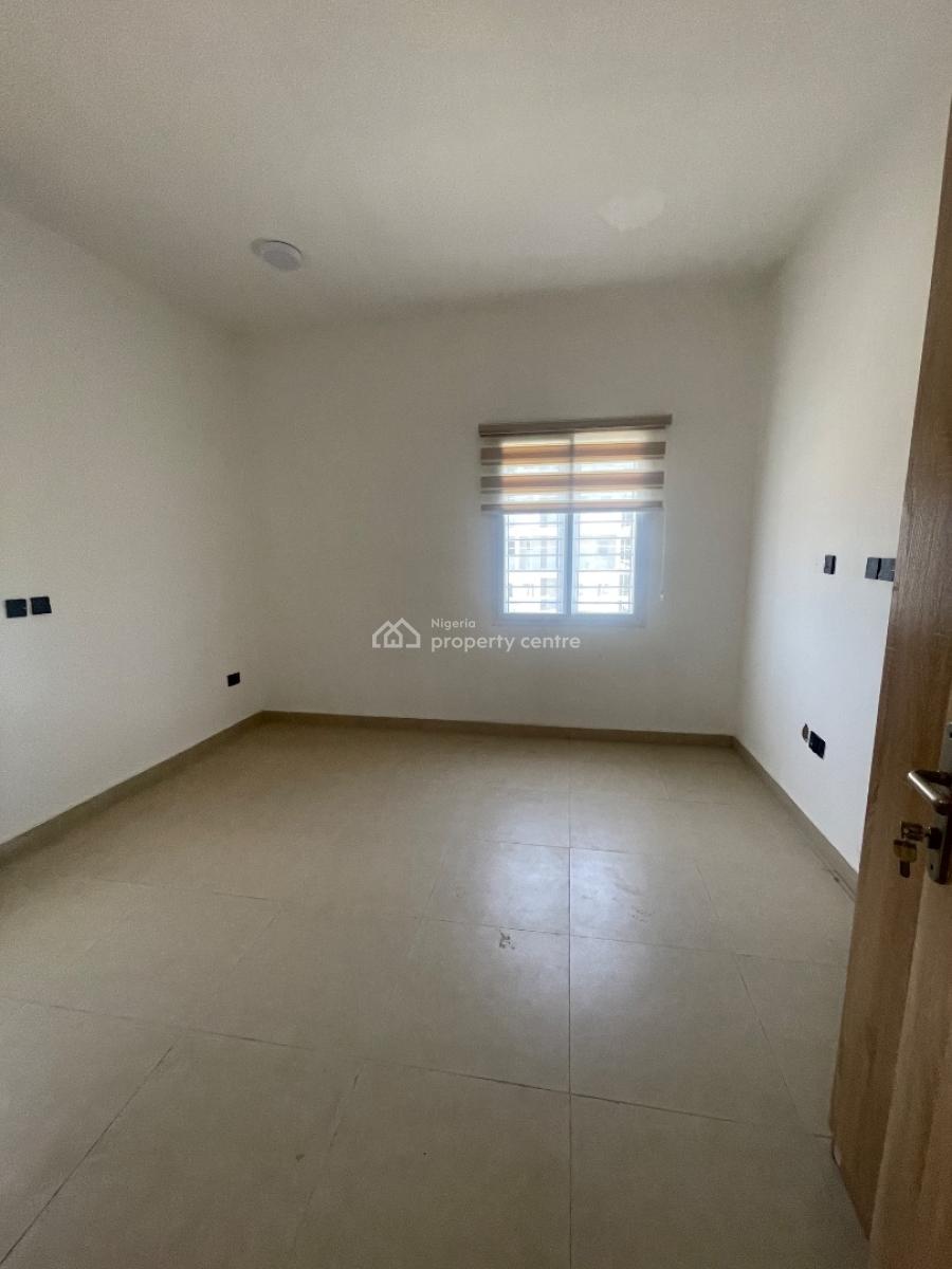 2 Bedroom Apartment, Mobile Road, Ajah, Lagos, Flat / Apartment for Rent