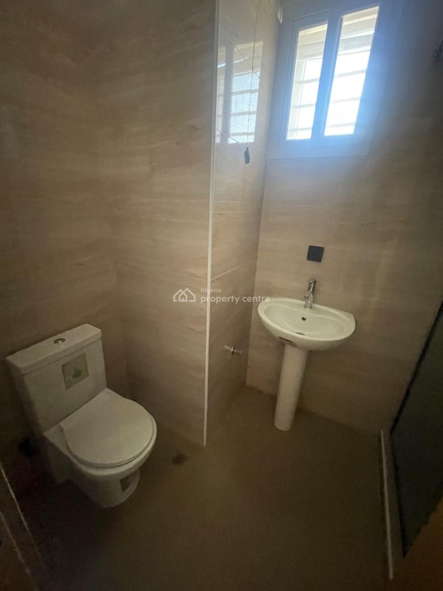 2 Bedroom Apartment, Mobile Road, Ajah, Lagos, Flat / Apartment for Rent