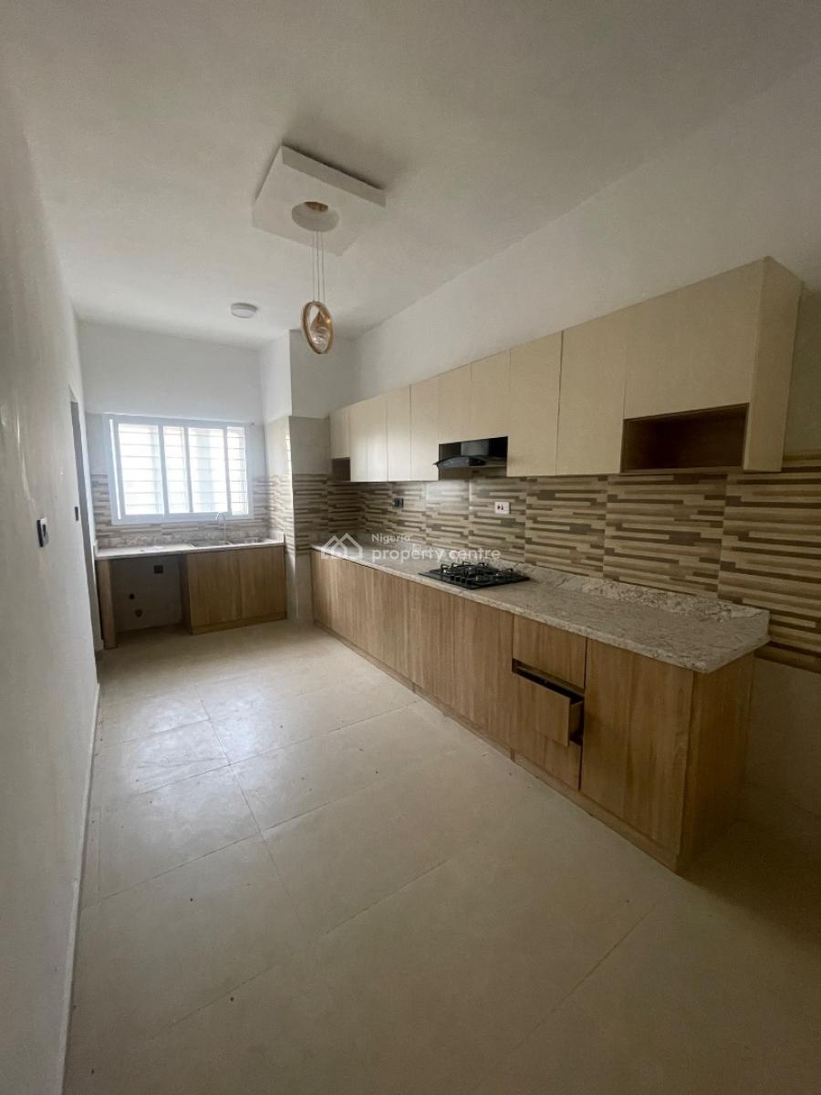 3 Bedroom Apartment, Mobile Road, Lekki, Lagos, Flat / Apartment for Rent