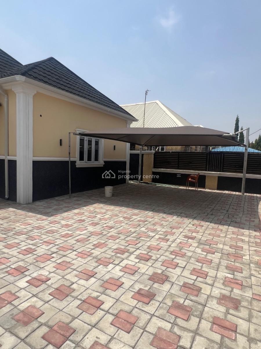 Modern Luxury Bungalow with Ample Parking Space, Dantata Estate Kubwa, Kubwa, Abuja, Detached Bungalow for Sale