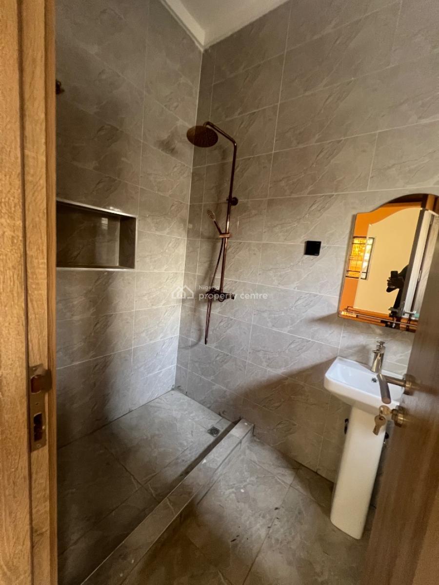 Modern Luxury Bungalow with Ample Parking Space, Dantata Estate Kubwa, Kubwa, Abuja, Detached Bungalow for Sale