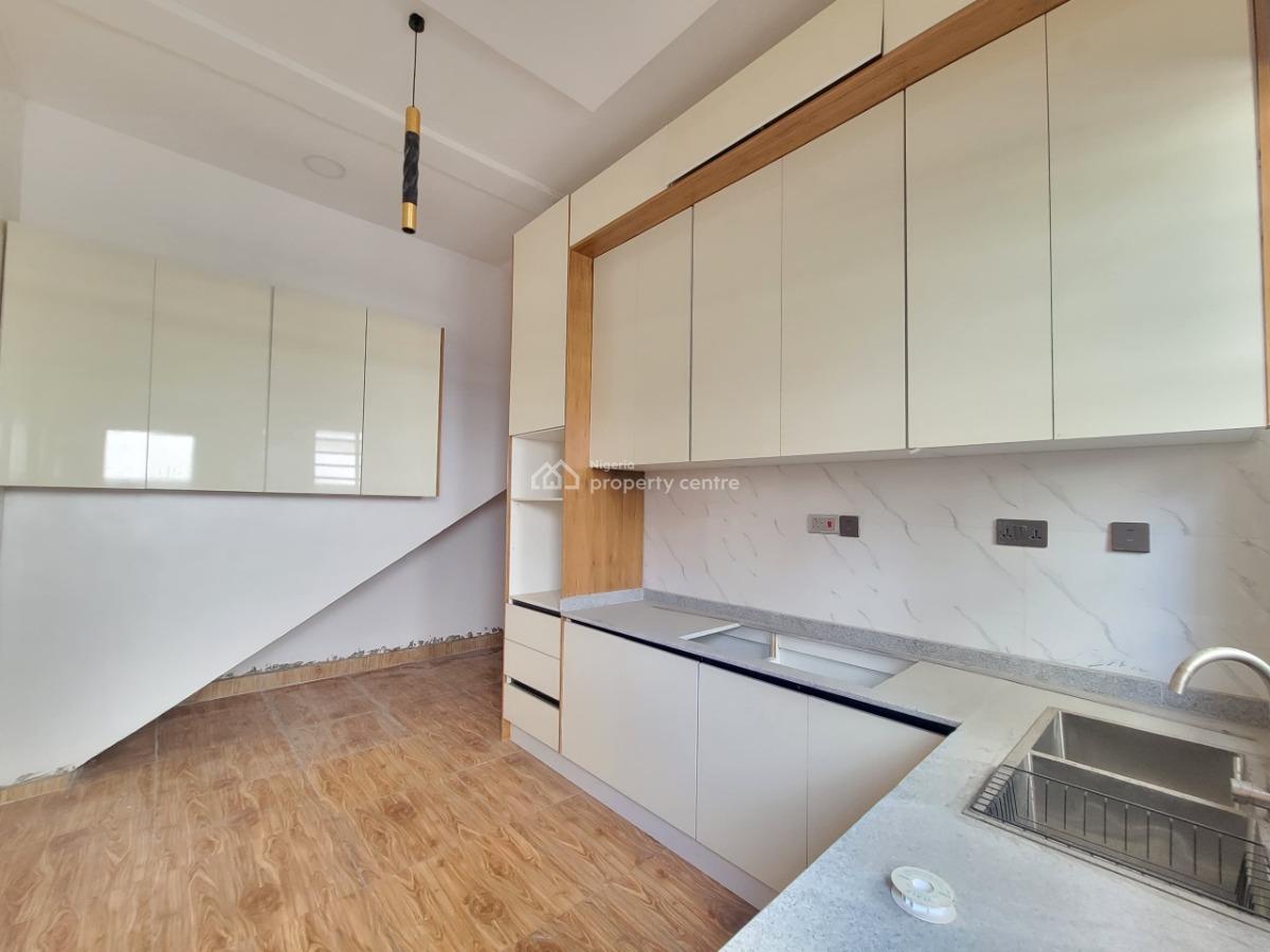 4 Bedroom Semi Detached Duplex with Bq, Ologolo, Lekki, Lagos, Semi-detached Duplex for Sale